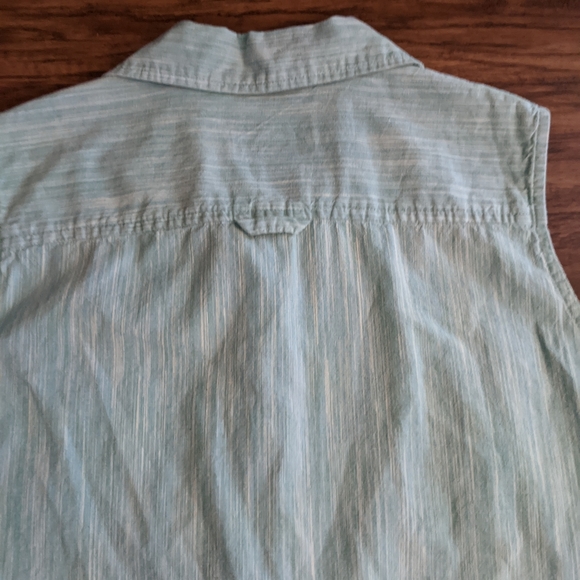 Woolrich Sleeveless Button Down Shirt Women's Size Large - Picture 5 of 8